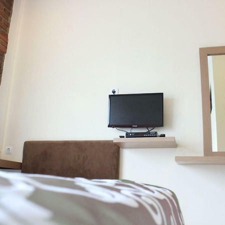 Amerta Giri Guest House Вонособо Экстерьер фото