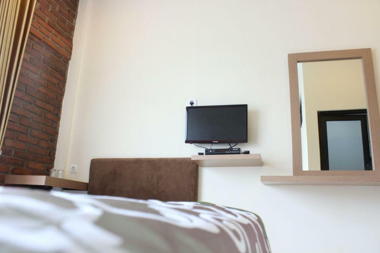 Amerta Giri Guest House Вонособо Экстерьер фото